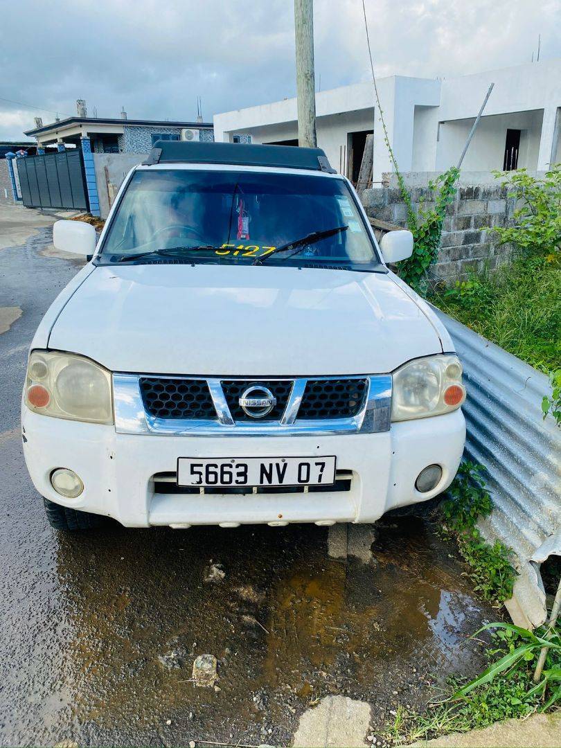 nisan hardbody 2007-1