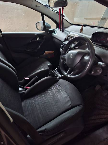 Peugeot 208 - 2014-3