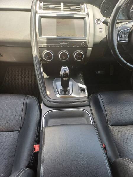 JAGUAR #E-PACE - 2.0 - 2018-8