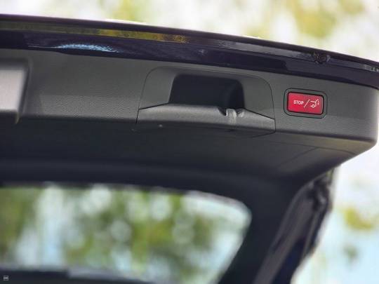 MERCEDES-BENZ #GLC200  - 2.0 - 2022-7