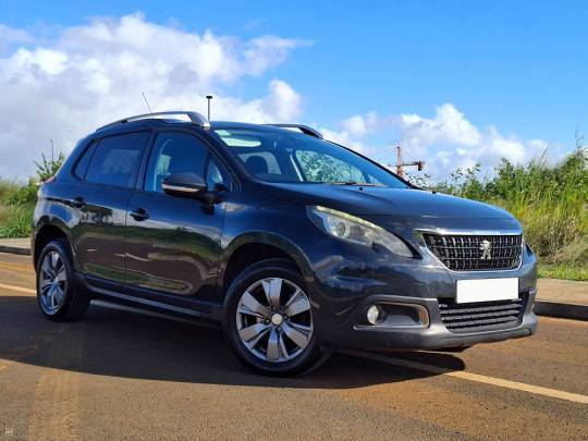 PEUGEOT #2008 - 1.2 - 2018