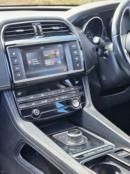 JAGUAR #F-PACE R SPORT - 2.0 - 2018-8