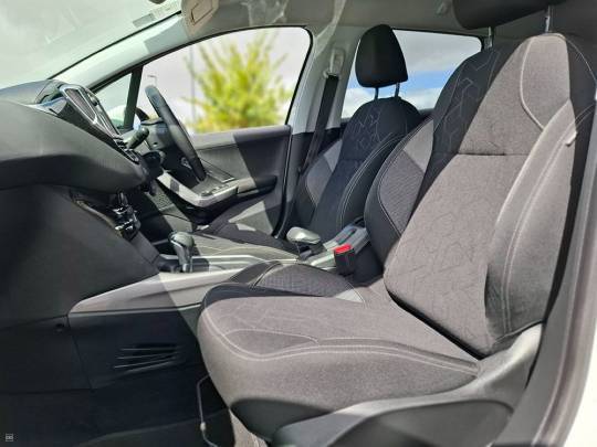 PEUGEOT #2008 - 1.2 - 2019-7