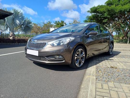 KIA #CERATO - 1.6 - 2014-2