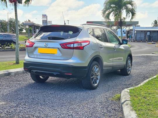 NISSAN #QASHQAI - 1.6 - 2017-4