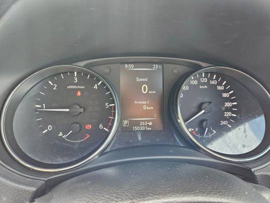 NISSAN #QASHQAI - 1.6 - 2017-9