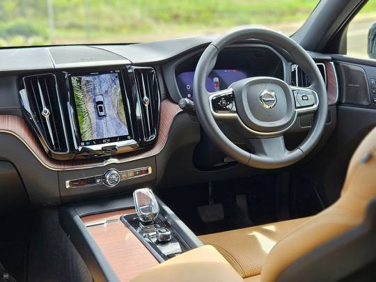 VOLVO #XC60 T8 PHEV – 2.0 – 2024-7