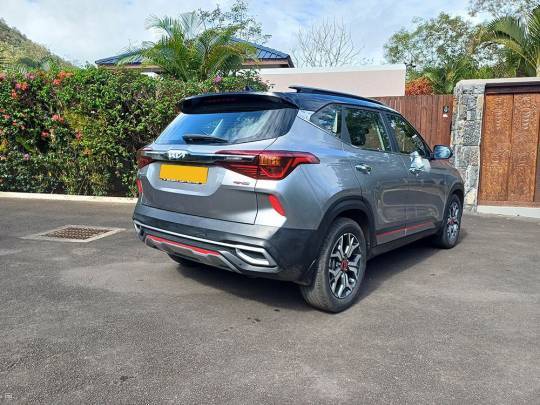 KIA #SELTOS GT Line - 1.6 - 2022-3