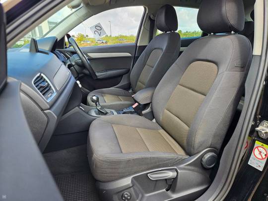 AUDI #Q3 - 2.0 - 2014-5