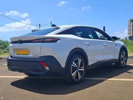 PEUGEOT #408 GT - 1.6 - 2023-3