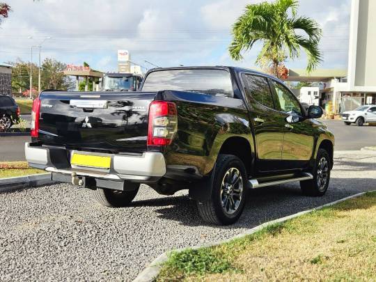 MITSUBISHI #TRITON - 2.4 - 2023-4