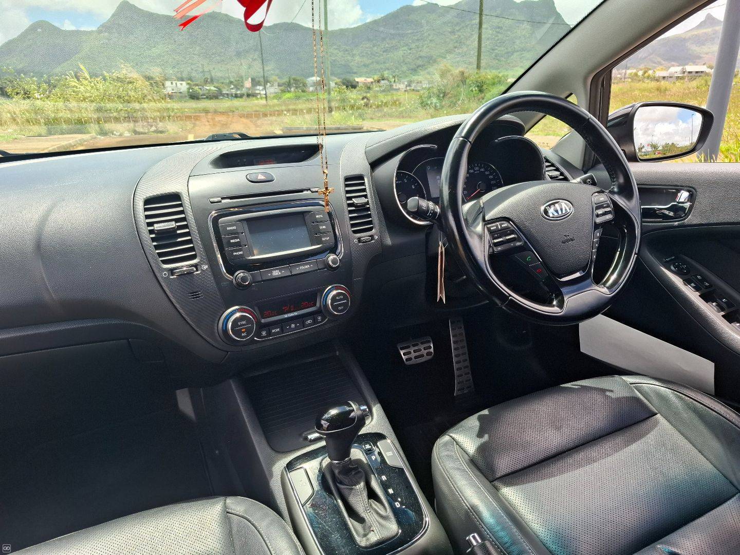 KIA #CERATO  - 1.6 - 2017-9