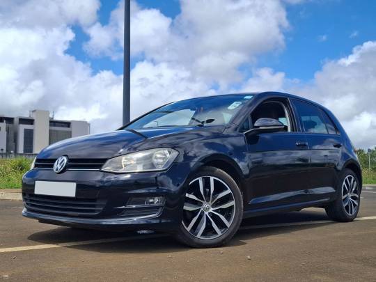 VOLKSWAGEN #GOLF  - 1.4 - 2015-2