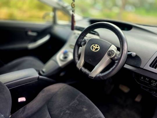 Toyota Prius - 2013-7