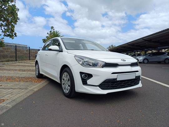 KIA #RIO  - 1.4 - 2021