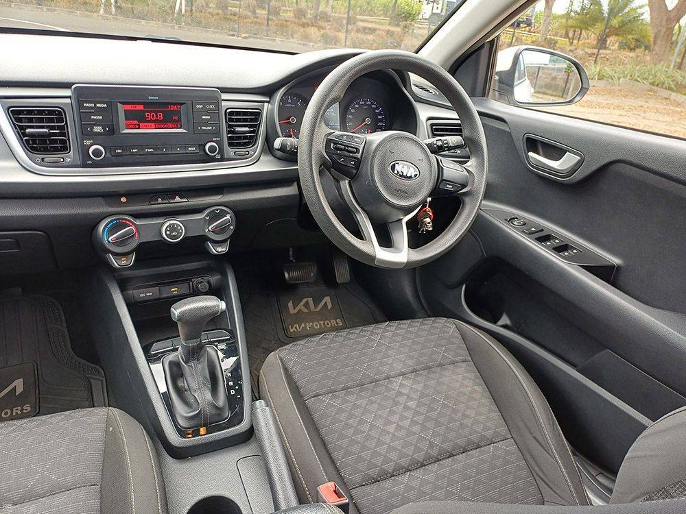 KIA #RIO  - 1.4 - 2021-8