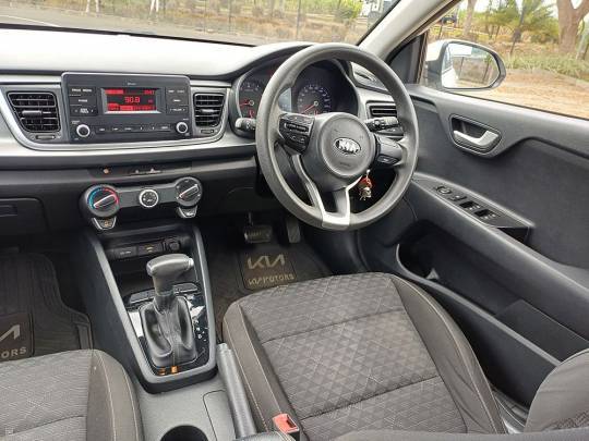 KIA #RIO  - 1.4 - 2021-8
