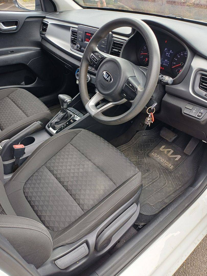KIA #RIO  - 1.4 - 2021-6