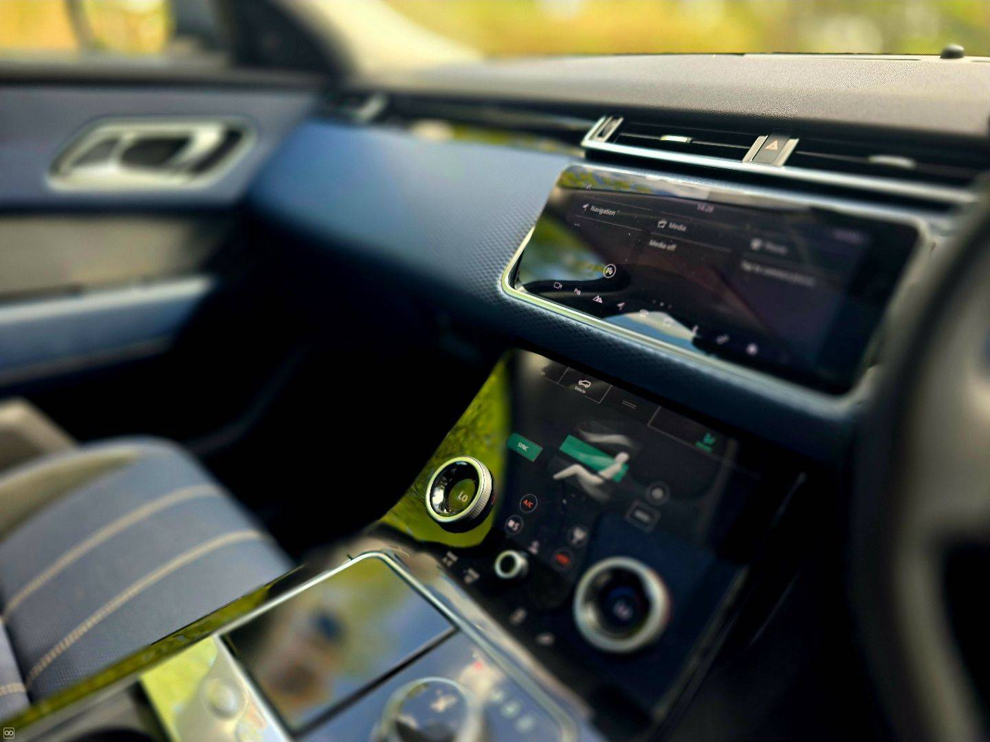 Range Rover Velar P250e - 2018-9