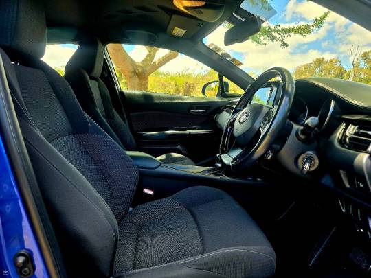 Toyota CH-R Turbo - 2019-8