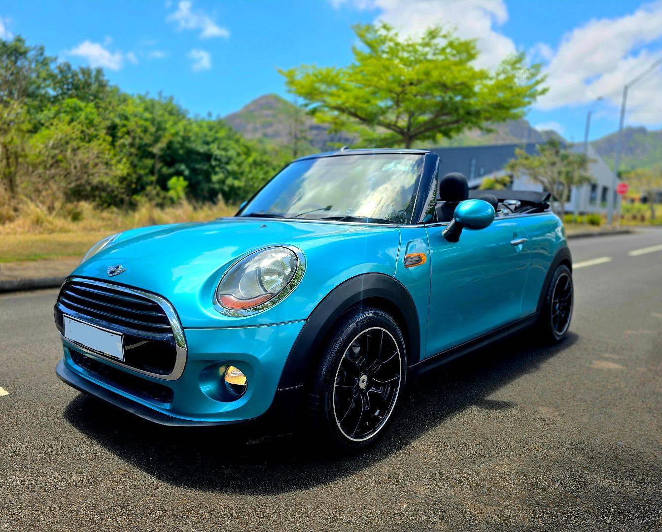 Mini Cooper Convertible - 2018-1