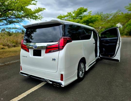 Toyota Alphard Executive Lounge - 2021-5