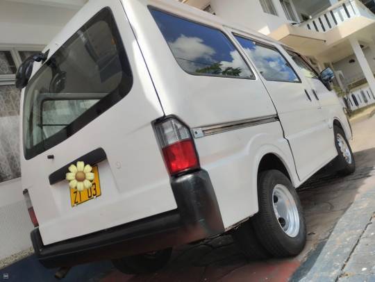 Nissan Vanette 2003-6