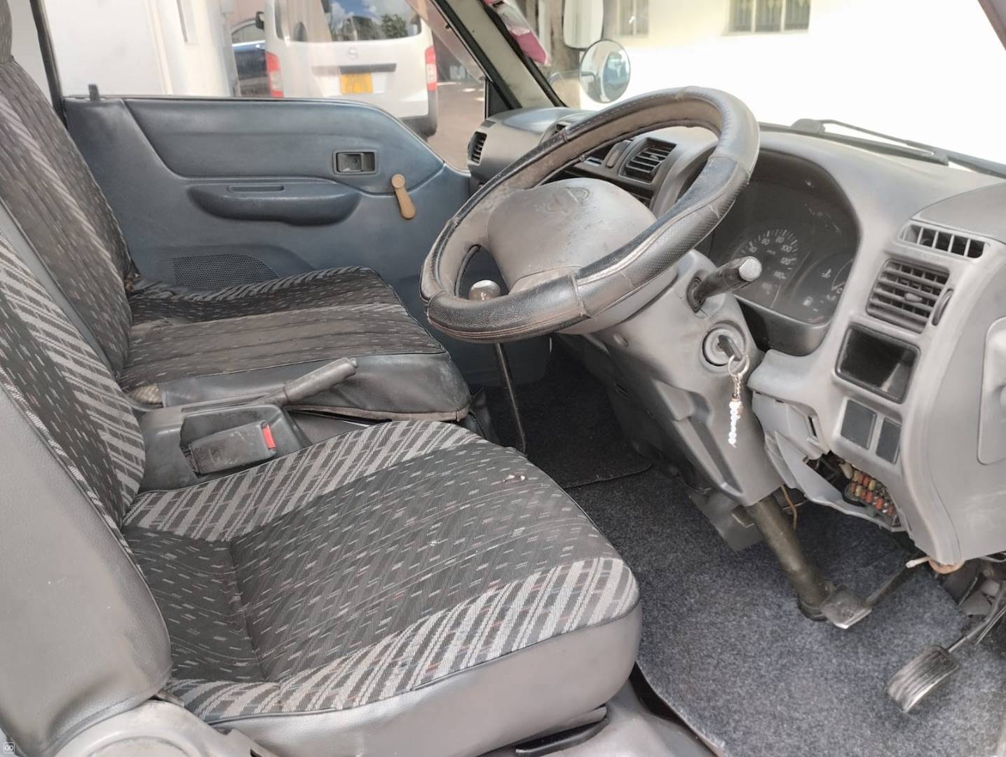 Nissan Vanette 2003-9