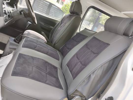 Toyota Hiace year ZL98-8