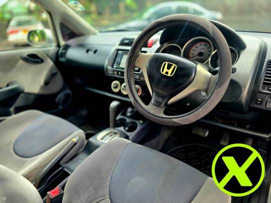 HONDA FIT JAPAN 2005-5