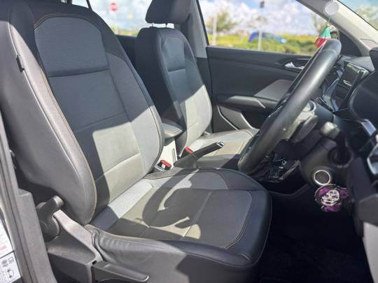 2023 SKODA KUSHAQ 1.0 TSI-5