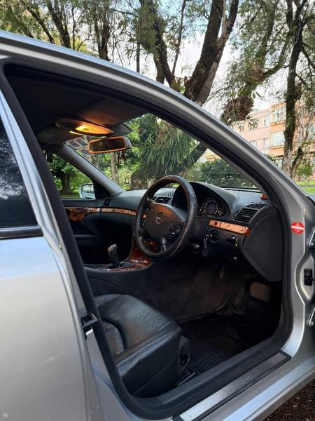 mercedes e200 2005-4