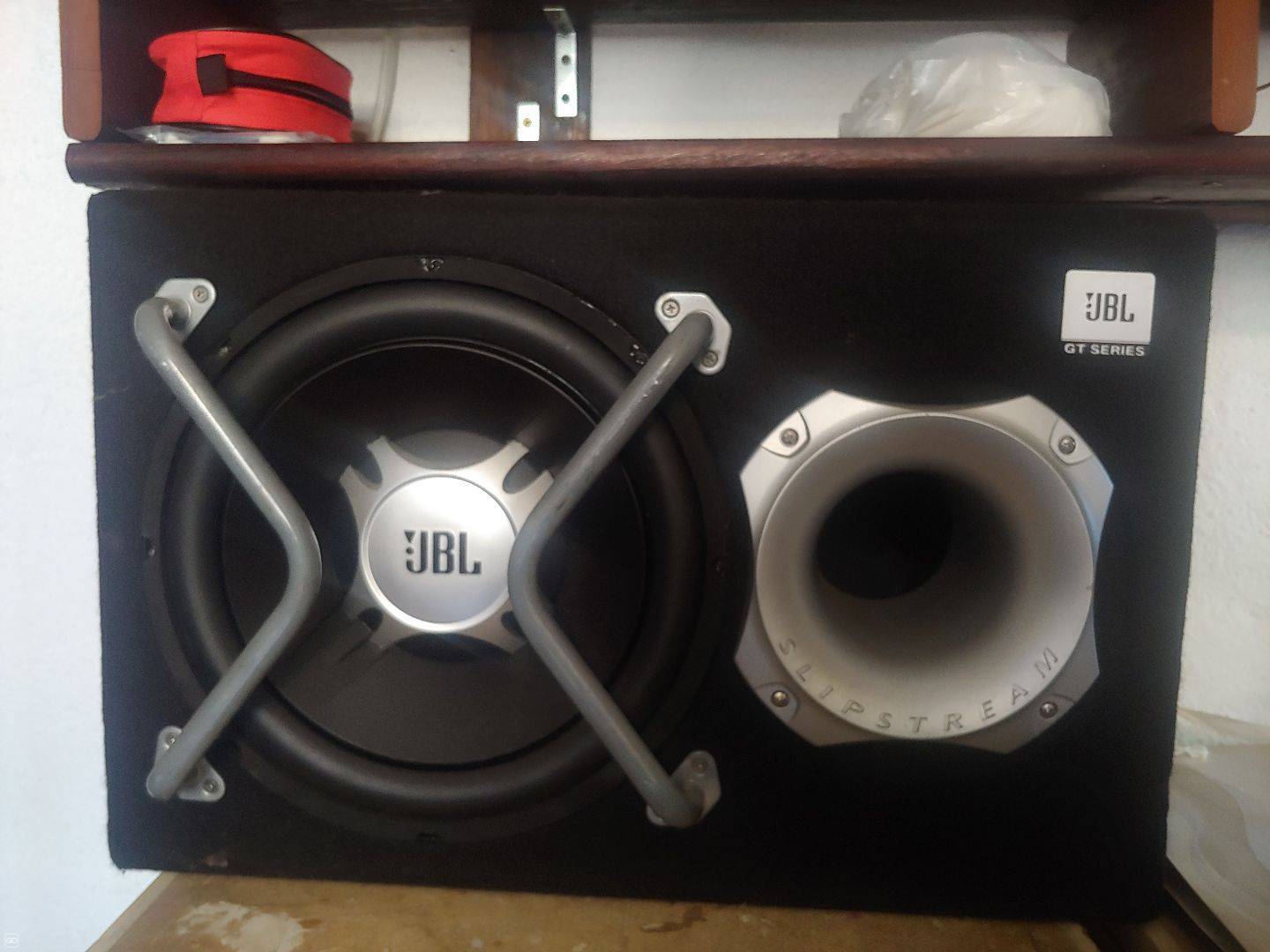 olx jbl bass tube