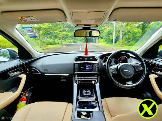 JAGUAR F-PACE -2018-3