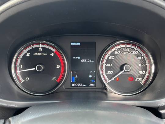 MITSUBISHI #TRITON - 2.4 - 2023-9