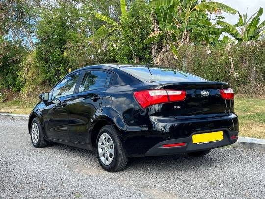 KIA #RIO  - 1.2 - 2014-4