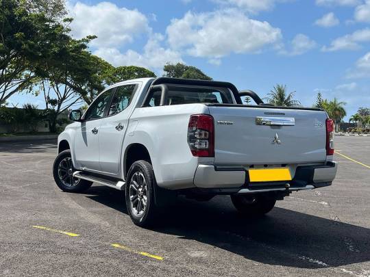 MITSUBISHI #TRITON  - 2.4 - 2020-3