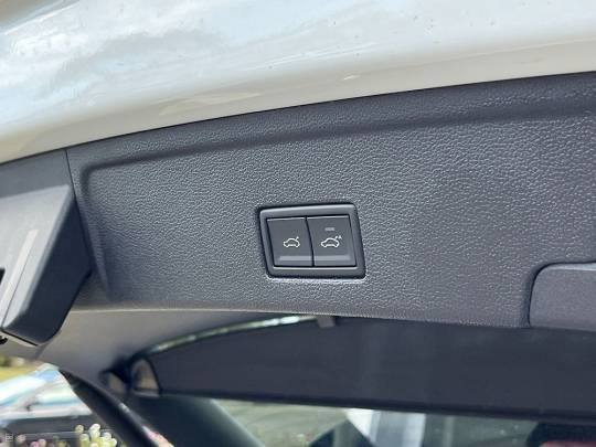 2024 VOLKSWAGEN TOUAREG V6 Luxury TSI DS-9