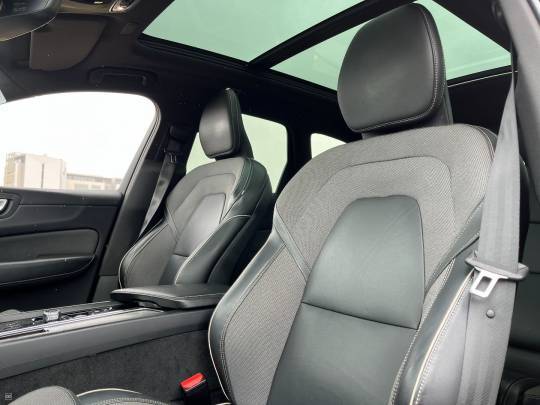 VOLVO #XC60 Recharge - 2.0 - 2020-7